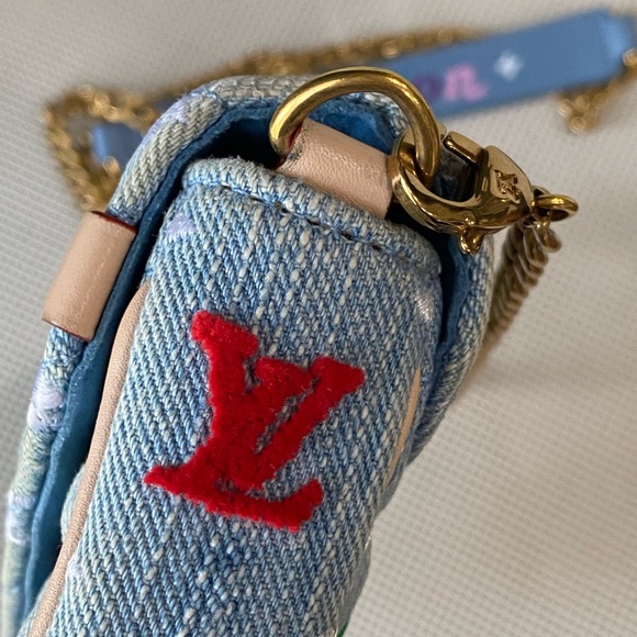 💙LV DENIM💙Louis Vuitton denim Pochette on chain - Picture 6 of 14